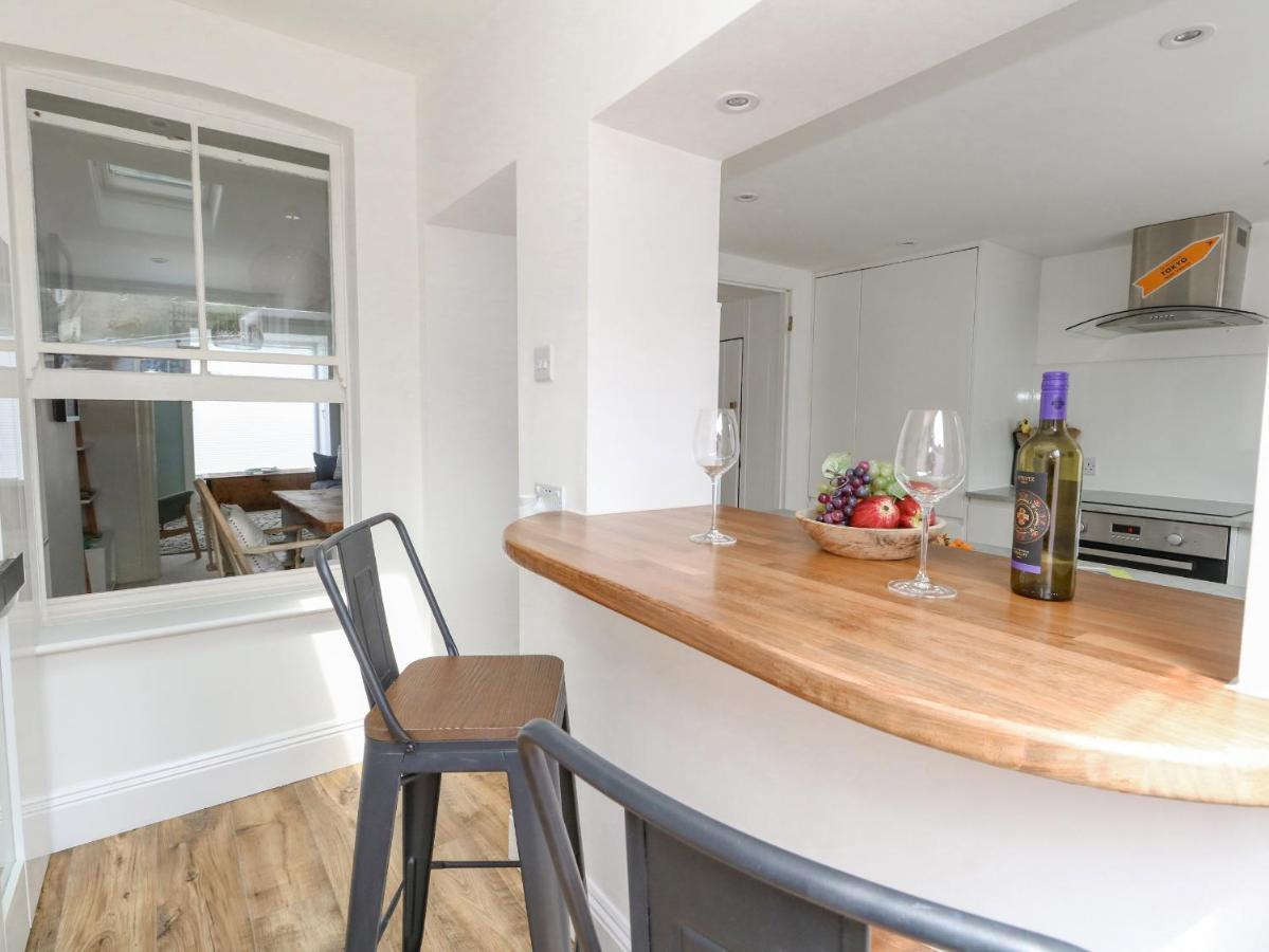 Lyme View Villa พอร์ตแลนด์ ภายนอก รูปภาพ